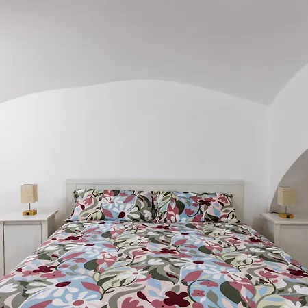 Teto's House Неаполь